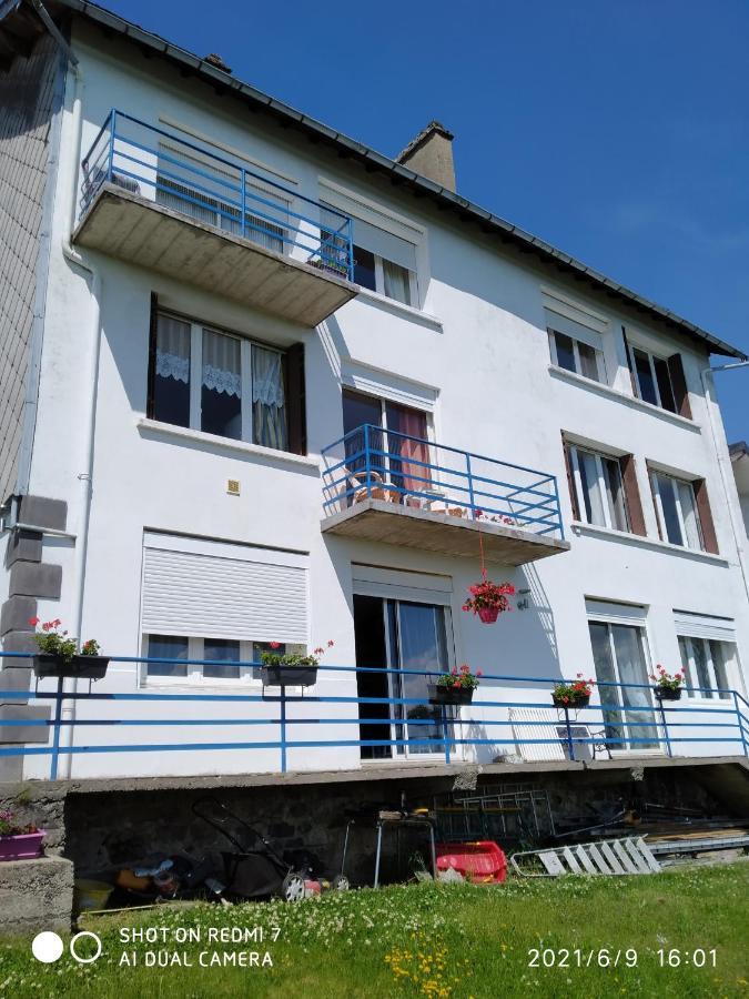 Apartament Bellevue La Tour-dʼAuvergne Zewnętrze zdjęcie