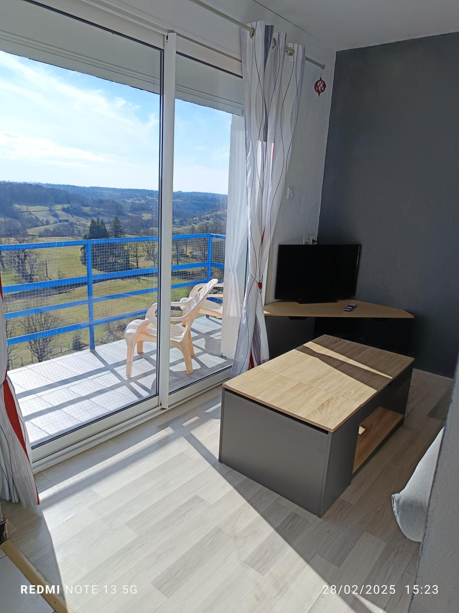 Apartament Bellevue La Tour-dʼAuvergne Zewnętrze zdjęcie