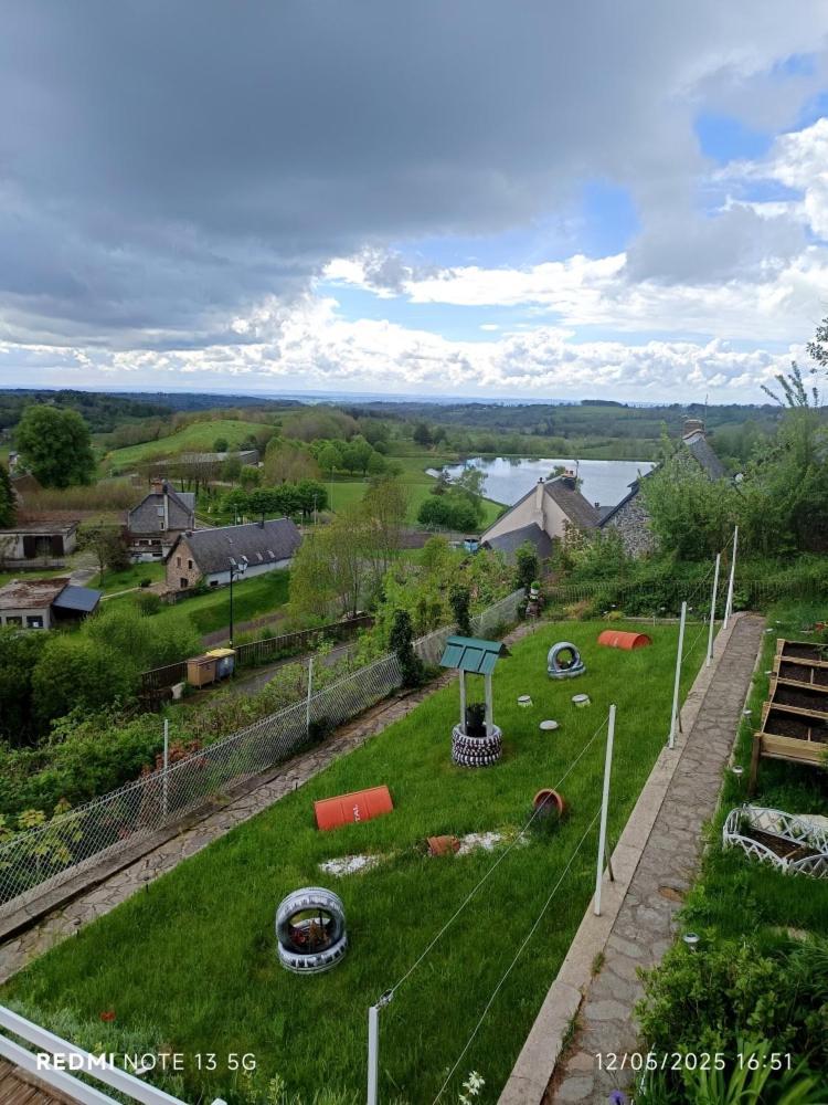 Apartament Bellevue La Tour-dʼAuvergne Zewnętrze zdjęcie